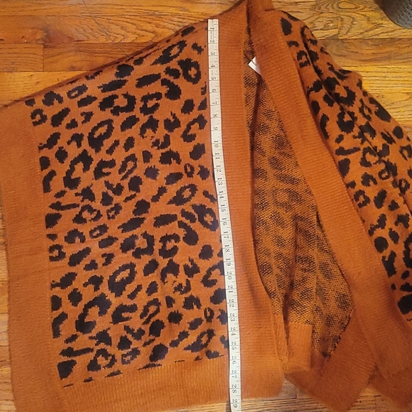 Ann Taylor Cape - Picture 8 of 8